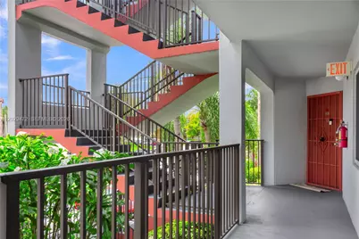 750 SW 138th Ave #202F, Pembroke Pines, FL 33027 - Photo 3