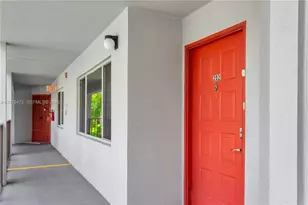 750 SW 138th Ave, Pembroke Pines, FL 33027 - Photo 5