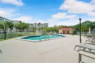 7081 Environ Blvd, Lauderhill, FL 33319 - Photo 11