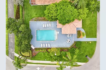 531 SW 176th Ave, Pembroke Pines, FL 33029 - Photo 39