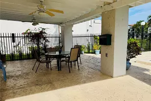 9429 Fontainebleau Blvd, Miami, FL 33172 - Photo 19