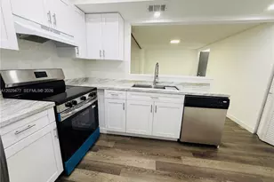 9429 Fontainebleau Blvd, Miami, FL 33172 - Photo 7