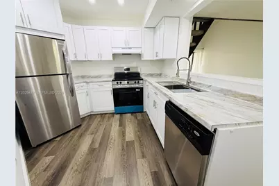 9429 Fontainebleau Blvd #201-33, Miami, FL 33172 - Photo 3