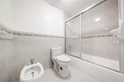 9 E 4th St #101, Hialeah, FL 33010 - Photo 19