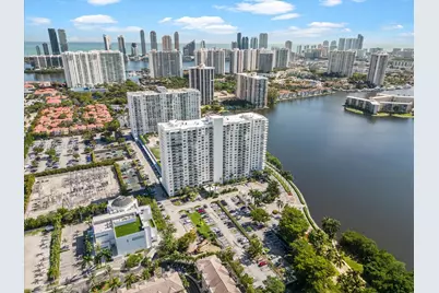 2801 NE 183rd St #1805W, Aventura, FL 33160 - Photo 17