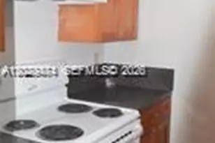 8260 SW 210th St, Cutler Bay, FL 33189 - Photo 5