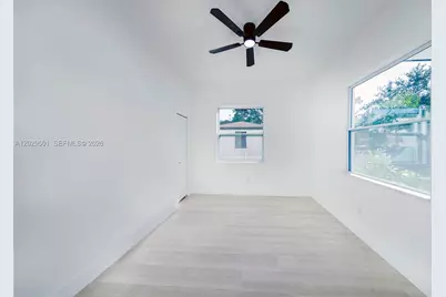 2925 13th St N, Saint Petersburg, FL 33704 - Photo 13