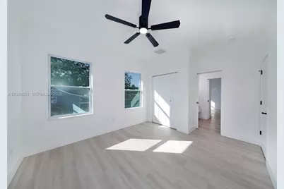 2925 13th St N, Saint Petersburg, FL 33704 - Photo 21