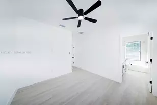 2925 13th St N, Saint Petersburg, FL 33704 - Photo 15