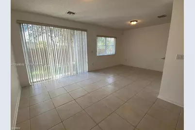 7980 S Southwood Cir #0, Davie, FL 33328 - Photo 9