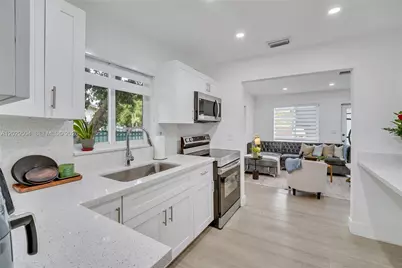 6404 Meade St, Hollywood, FL 33024 - Photo 9