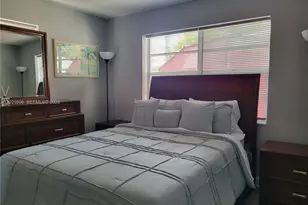 2560 NE 8th Terrace, Pompano Beach, FL 33064 - Photo 23