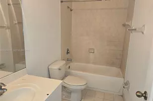 1658 SE 28th Ct, Homestead, FL 33035 - Photo 5