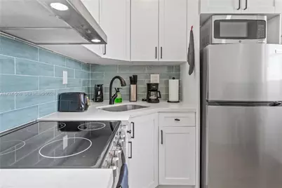 6532 SW 59th Ct #6532, South Miami, FL 33143 - Photo 7