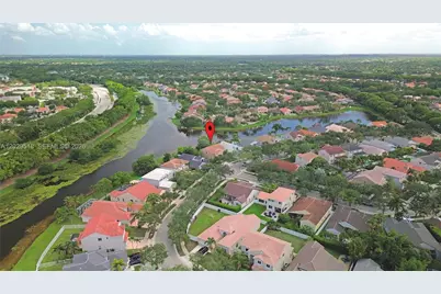 1140 Cedar Falls Dr, Weston, FL 33327 - Photo 49