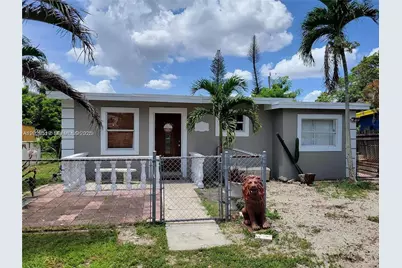 1752 Lauderdale Manor Dr, Fort Lauderdale, FL 33311 - Photo 1