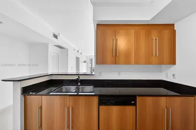 325 S Biscayne Blvd #2219, Miami, FL 33131 - Photo 29