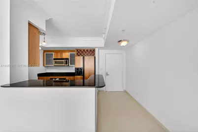 325 S Biscayne Blvd #2219, Miami, FL 33131 - Photo 9