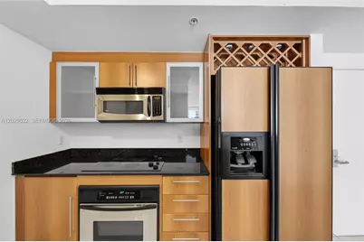 325 S Biscayne Blvd #2219, Miami, FL 33131 - Photo 3