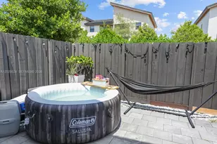 8005 NW 104th Ct, Doral, FL 33178 - Photo 19
