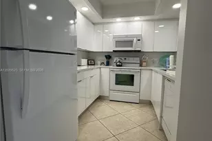 500 SW 130th Terrace, Pembroke Pines, FL 33027 - Photo 13