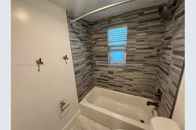 1767 NW 3rd Ave #17, Miami, FL 33136 - Photo 17