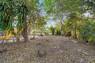 546 NW 8th Ave, Homestead, FL 33030 - Photo 15