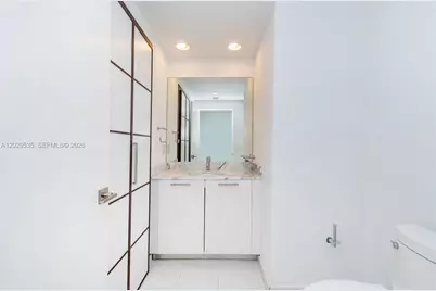 951 Brickell Ave #3210, Miami, FL 33131 - Photo 29