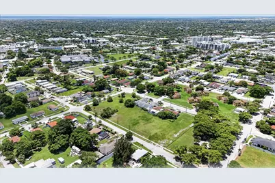 10330 SW 178th St, Miami, FL 33157 - Photo 11