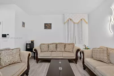 8904 SW 19th St, Miramar, FL 33025 - Photo 9