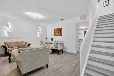 8904 SW 19th St, Miramar, FL 33025 - Photo 7
