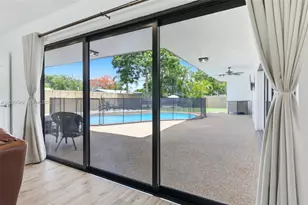 4407 W Park Rd, Hollywood, FL 33021 - Photo 25