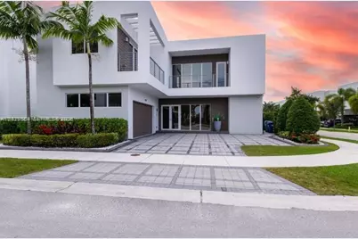 7480 NW 99th Ave, Doral, FL 33178 - Photo 5