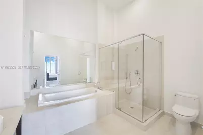 475 Brickell Ave #2807, Miami, FL 33131 - Photo 13
