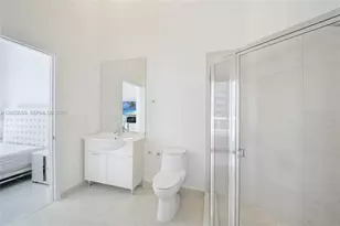 475 Brickell Ave, Miami, FL 33131 - Photo 17