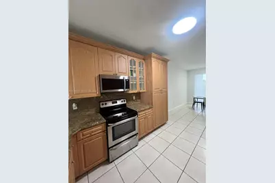 10750 NW 66th St #401, Doral, FL 33178 - Photo 5