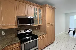 10750 NW 66th St, Doral, FL 33178 - Photo 5