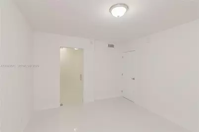 3755 NE 167th St #6, North Miami Beach, FL 33160 - Photo 17
