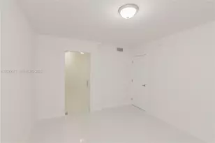 3755 NE 167th St, North Miami Beach, FL 33160 - Photo 17