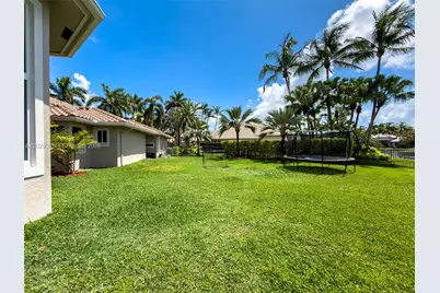 2458 Provence Ct, Weston, FL 33327 - Photo 99
