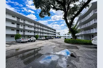 447 NE 195th St #115, Miami, FL 33179 - Photo 1