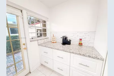 16295 Laurel Dr #2, Weston, FL 33326 - Photo 35