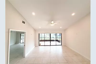 16295 Laurel Dr #2, Weston, FL 33326 - Photo 11