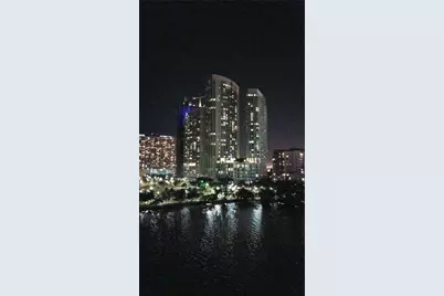 1900 N Bayshore Dr #3517, Miami, FL 33132 - Photo 17
