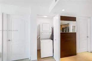 2101 Brickell Ave, Miami, FL 33129 - Photo 7
