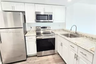 16465 NE 22nd Ave, North Miami Beach, FL 33160 - Photo 3