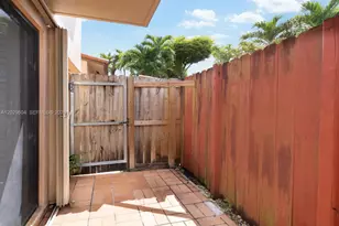 3804 SW 79th Ave, Miami, FL 33155 - Photo 9
