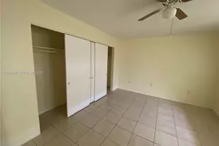2400 NE 188th St, Miami, FL 33180 - Photo 9