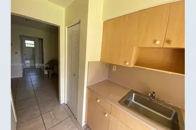 2400 NE 188th St #2404, Miami, FL 33180 - Photo 5