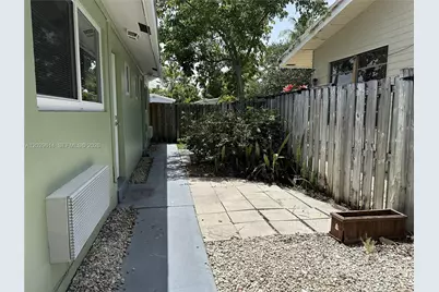 1324 NE 16th Ave #2, Fort Lauderdale, FL 33304 - Photo 19